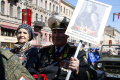 Парад ретро-автомобилей с участием ветеранов прошёл в Петербурге